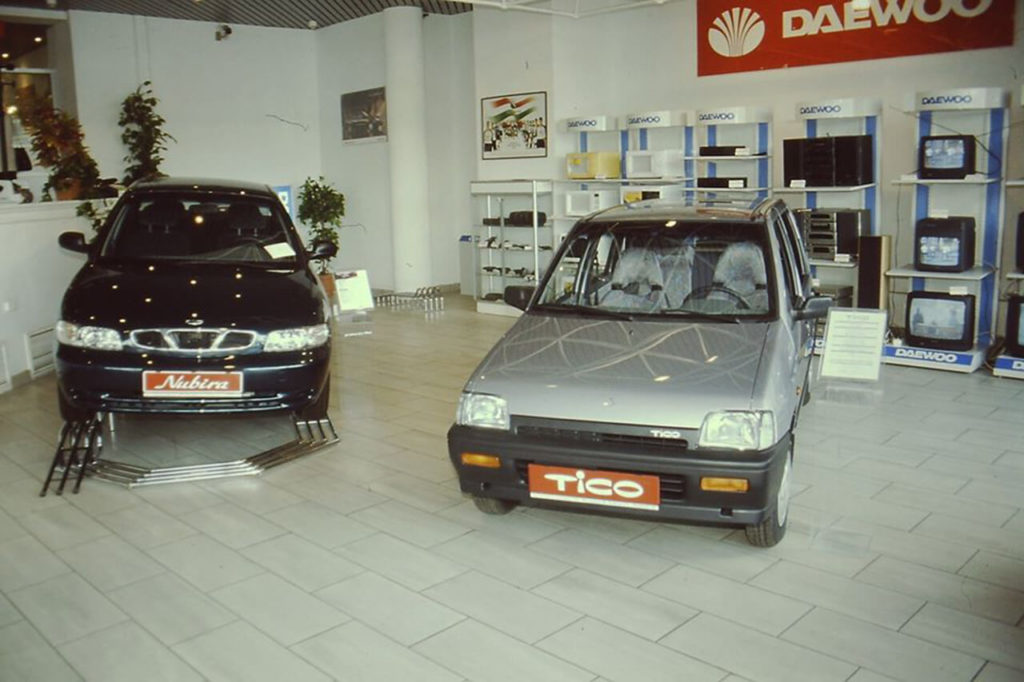 Salon Daewoo w latach 90-tyh